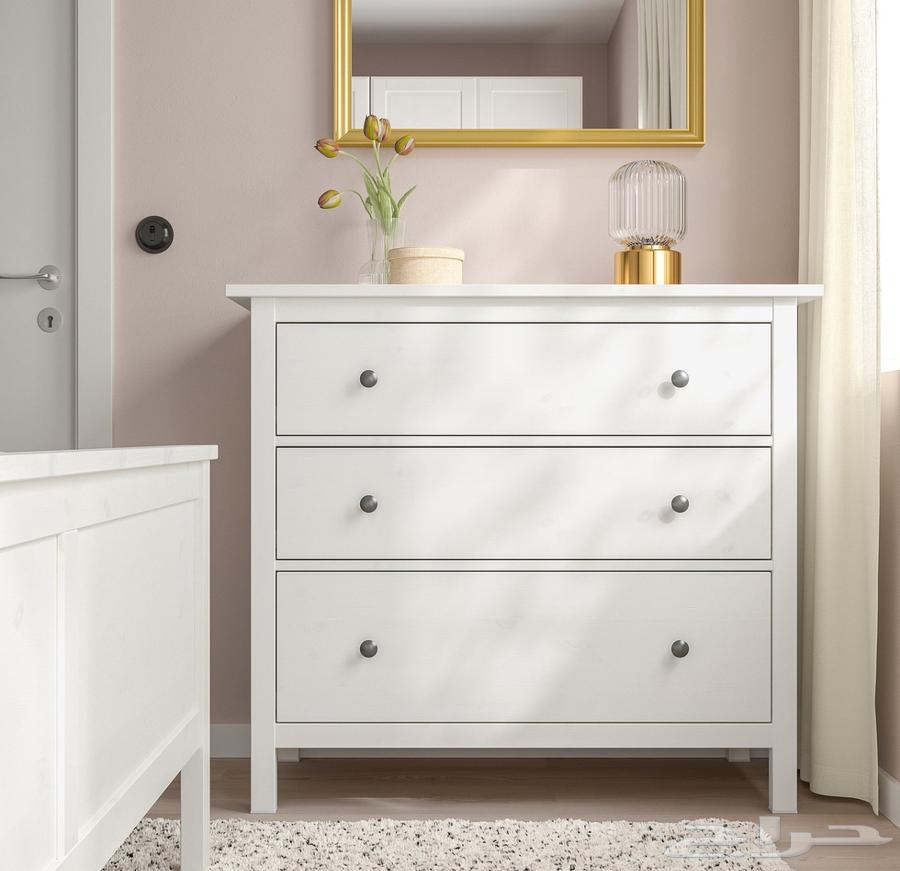 KALLAX or IKEA storage cabinet64411419779458110