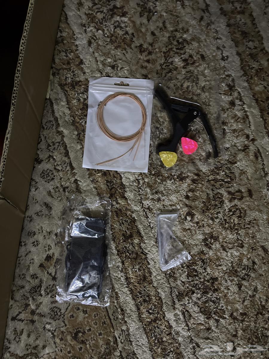 قيتار جديد مع كامل اغراضه64409464193923112