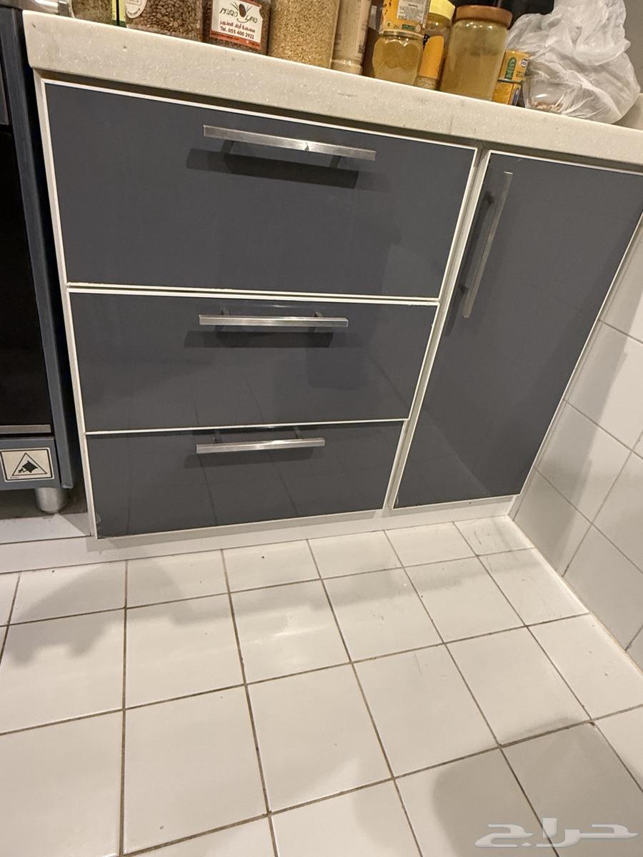 مطبخ عمر اقل من 2 سنه64408244780930111