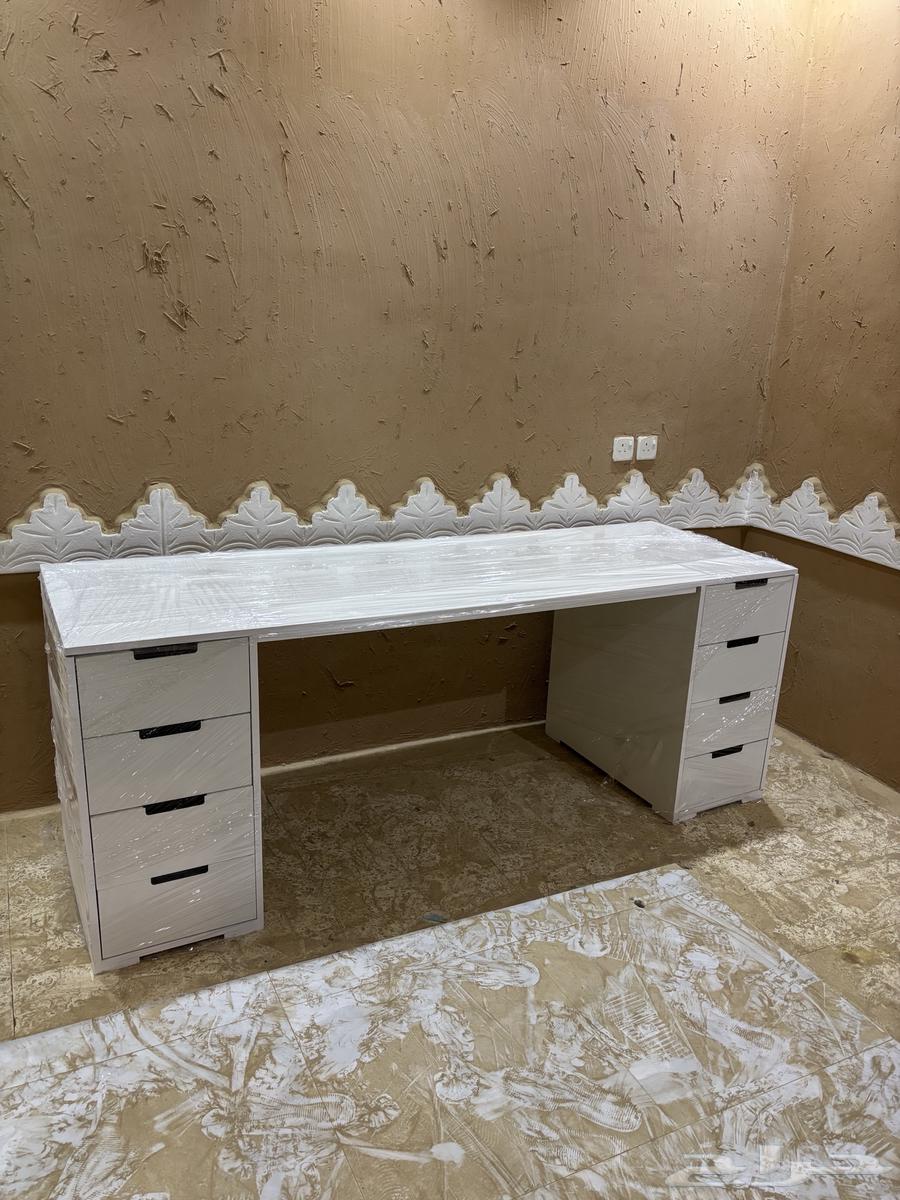 IKEA table, same style64410465091585113