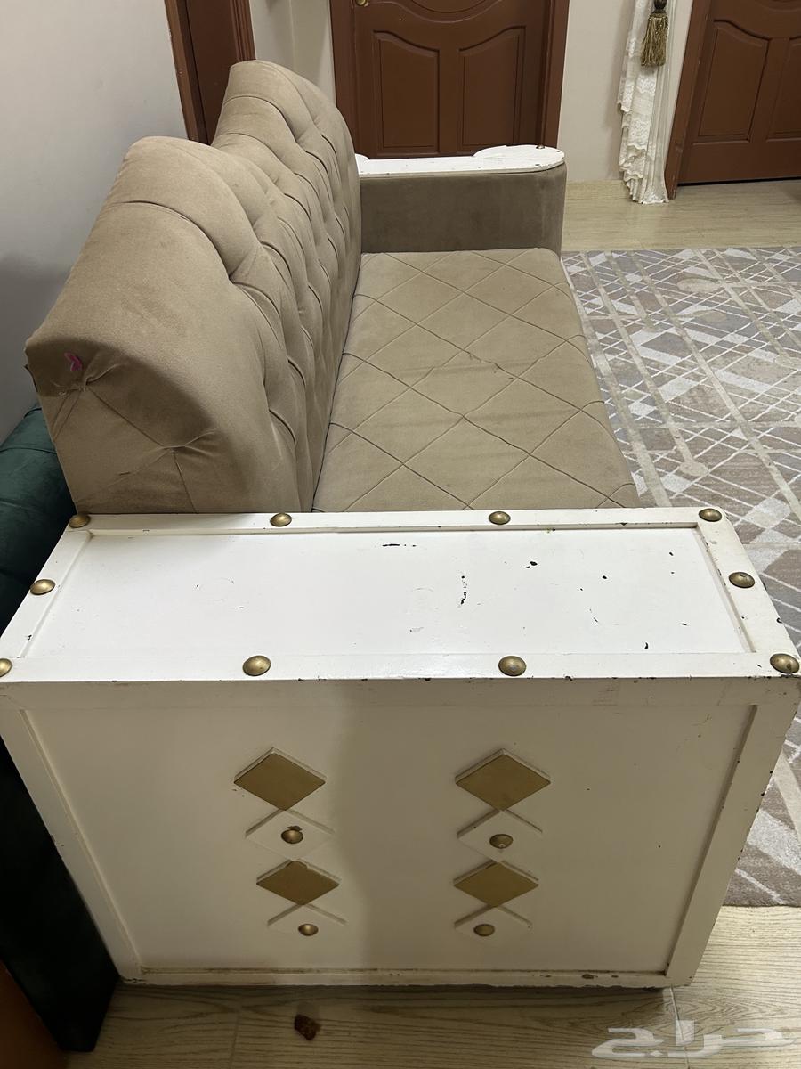 كنب صالة اصلي والبيع بسعر رمزي64407796959107113