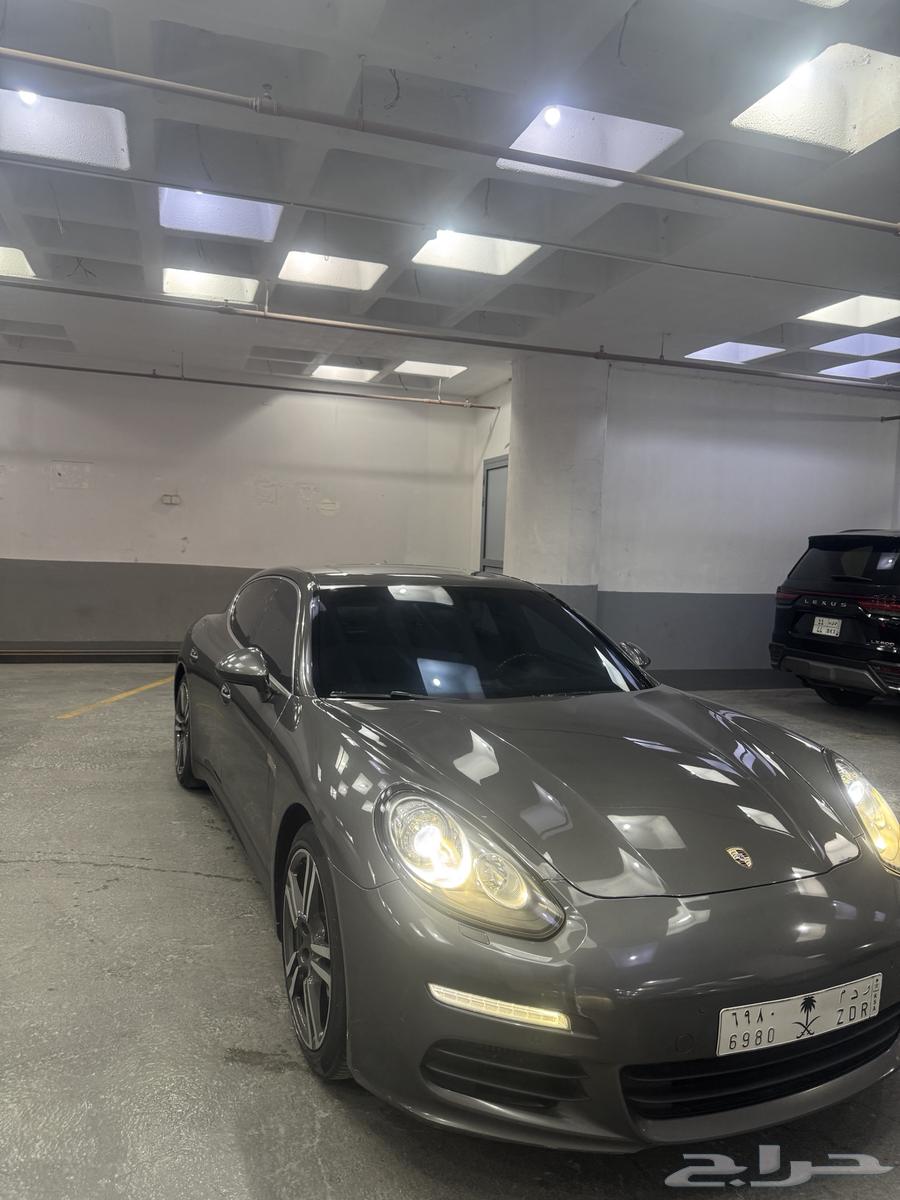 بورش باناميرا فئة S64568578360706110