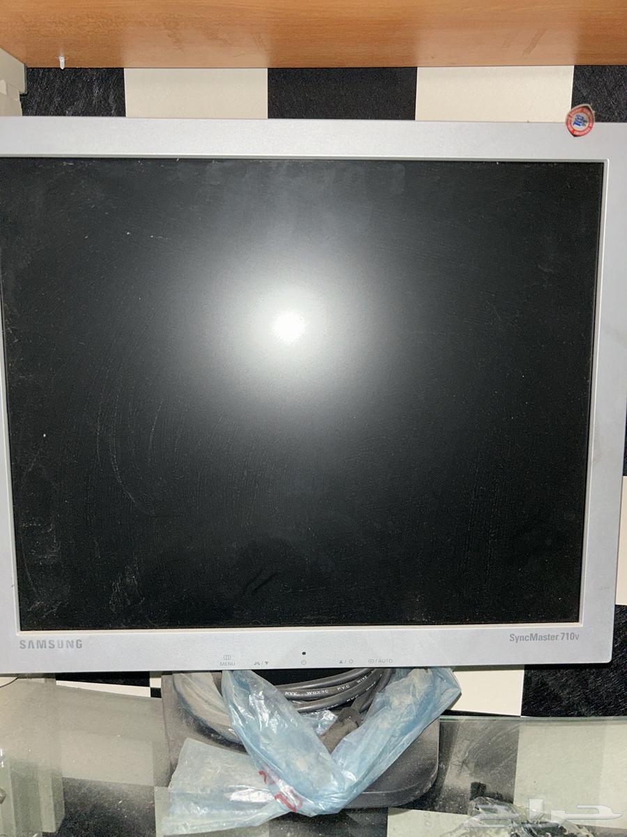 Samsung desktop computer with its table64406110503041113