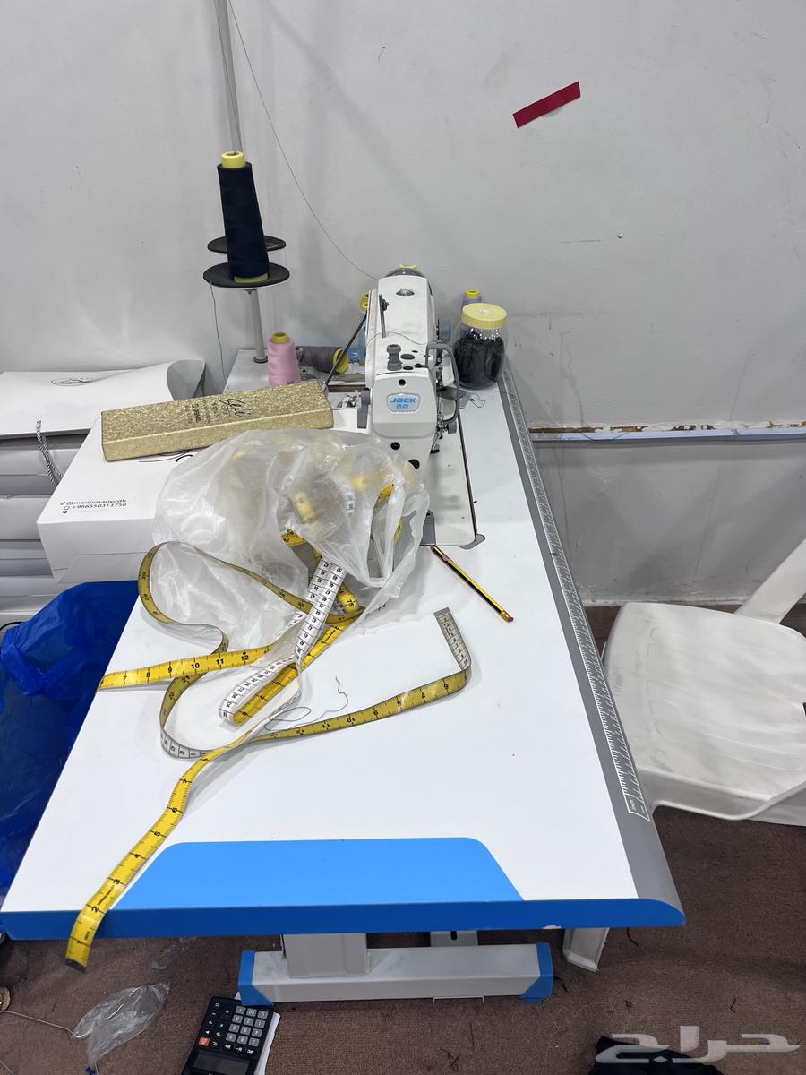 للبيع معدات ومكن خياطه64409602632963112