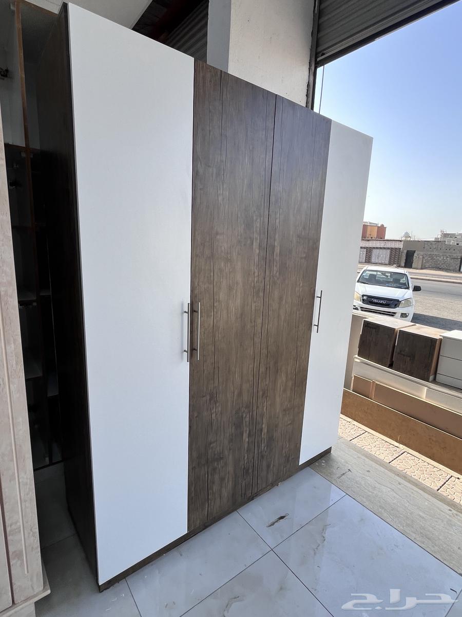 غرفة النوم و دولاب مستعمل نظيف للبيع64412183875458112