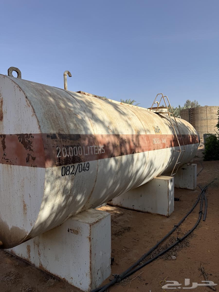 توانك ديزل للبيع العدد2 واحد 20 الف لتر و واحد 15الف لتر64563508208643112