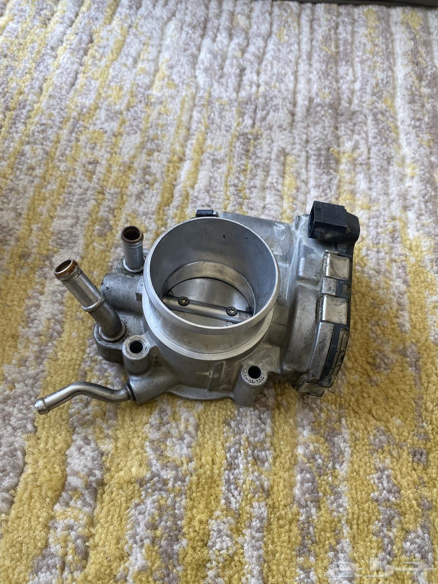 للبيع   بوابة مكينة (Throttle Body) مستعملة64564309950465110