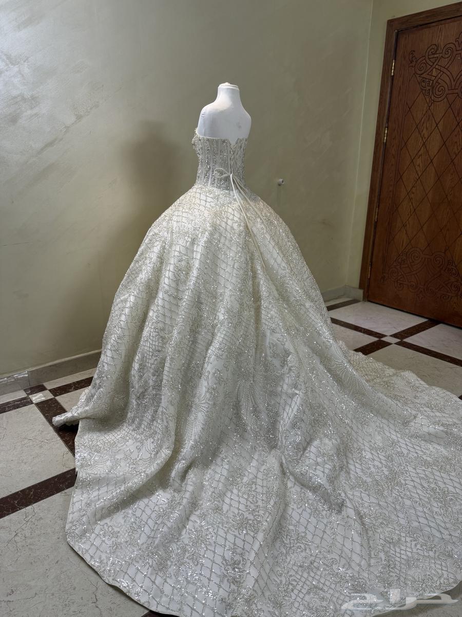 فستان زواج وملكه بجميع الملحقات مصممه عند مصمم معروف64411487042435111