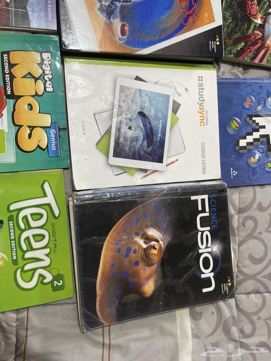 كتب متنوعة منهج امريكي للبيع بأسعار رمزية64408737207426113