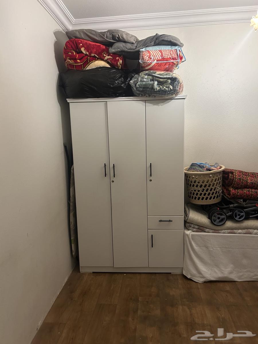 Sofa, cupboard, bed, and refrigerator64411607721601111