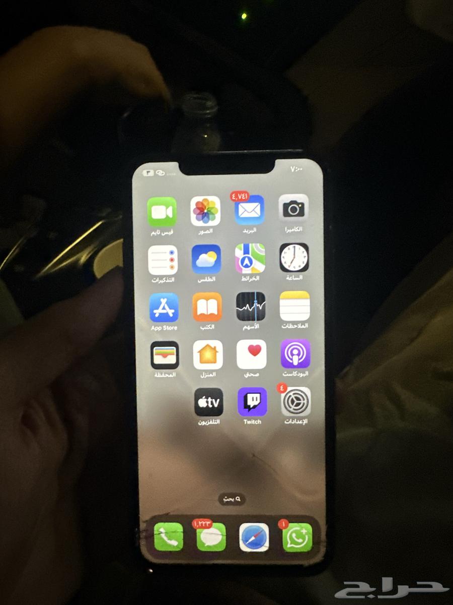 آيفون 11 برو ماكس للبيع64410116309761110