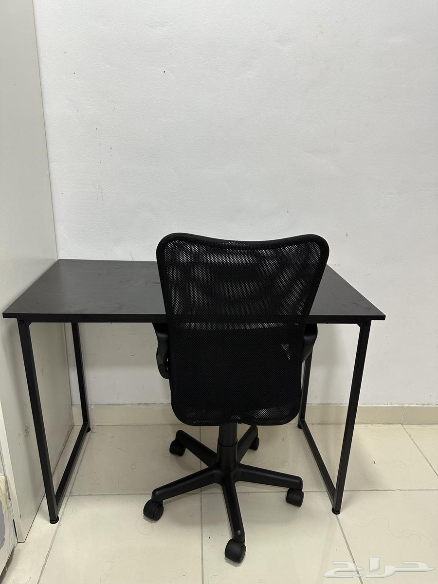 مكتب وكرسي خشبي أسود نظيف64407112628609110