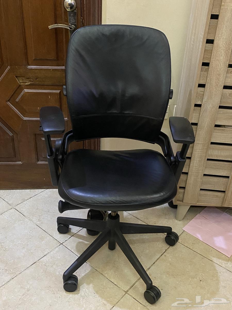 متوفر 4 كراسي مكتبيه شبه جديده64410782946817111