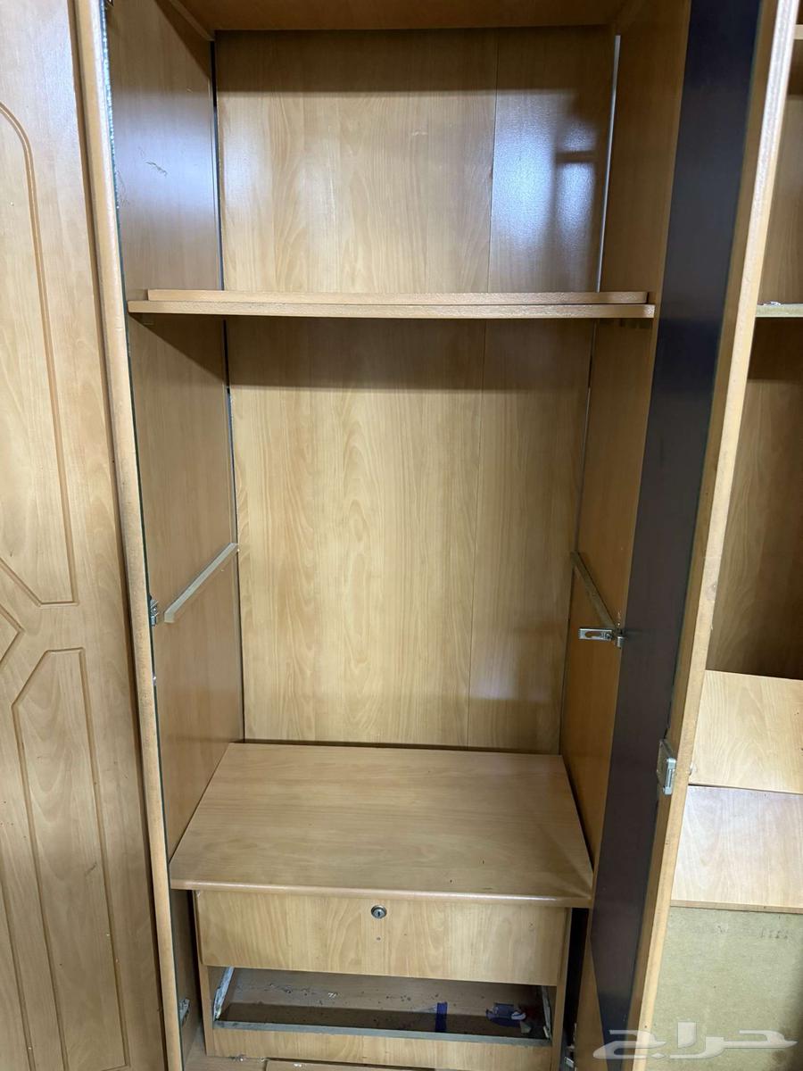 دولاب64409491677571112