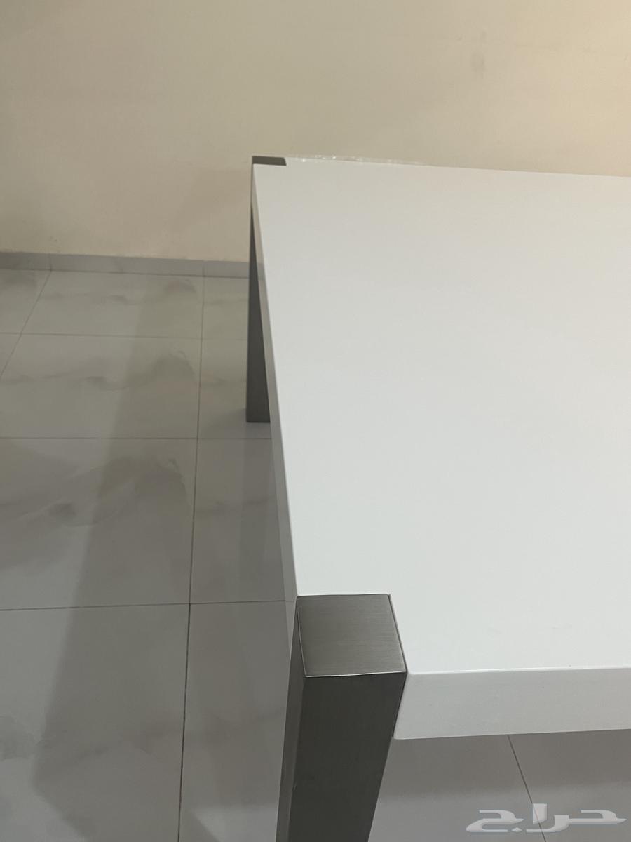 طاولة طعام جديد استعمال خفيف64409101784707112