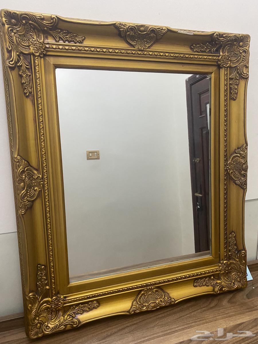 3 tables price 30 riyals mirror 25 table 5064405916380546111