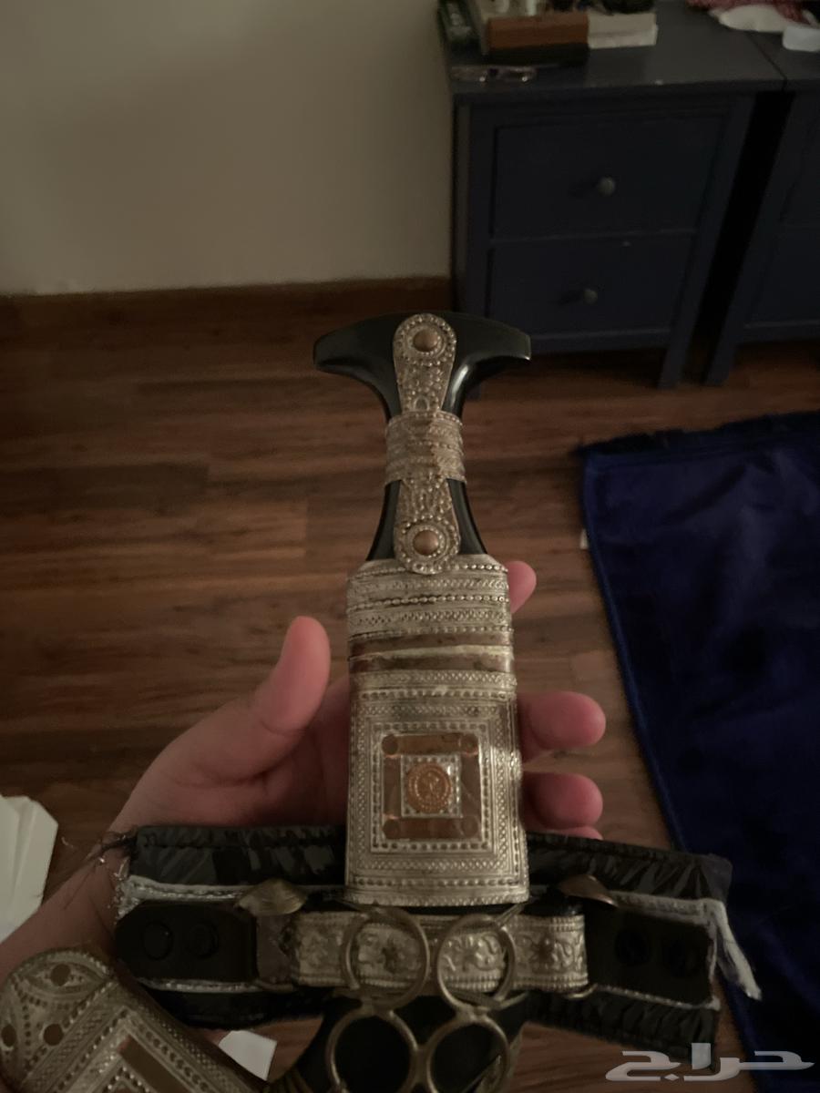 خنجر تراثي للبيع والسعر ب450 ارسل لهاذا64409143524097110