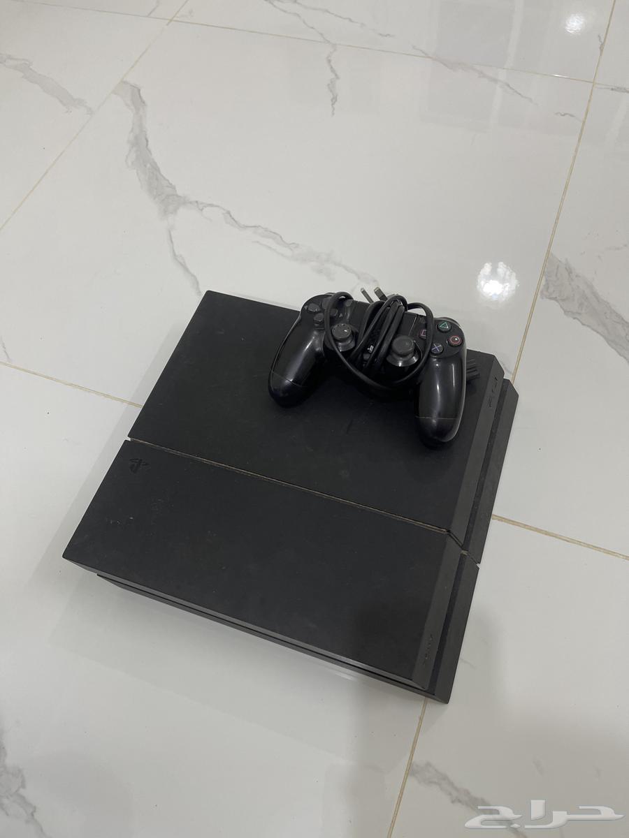 سوني 4 مع يدتها السعر 50064411001379714110