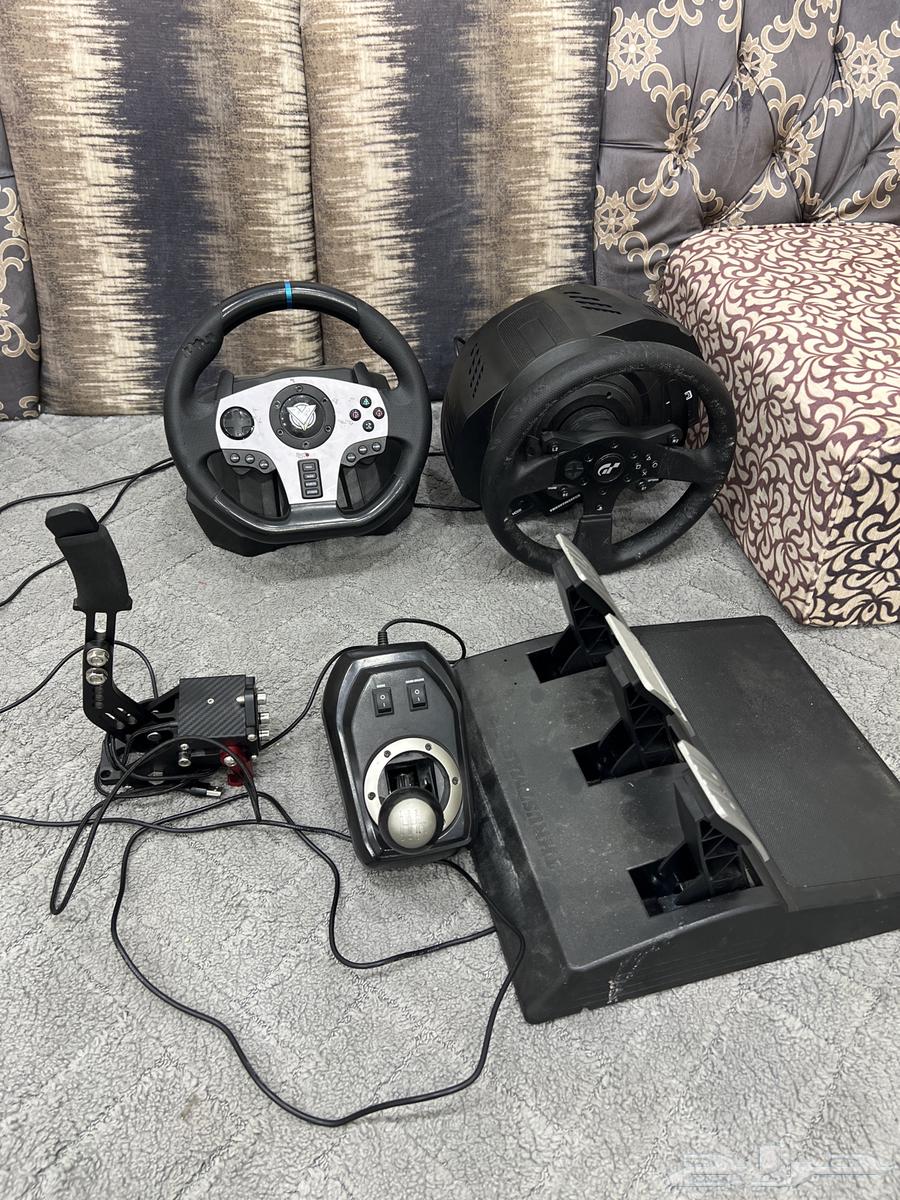 Hello, I'm offering you a T300 Thrustmaster with all its accessories64405999176963113