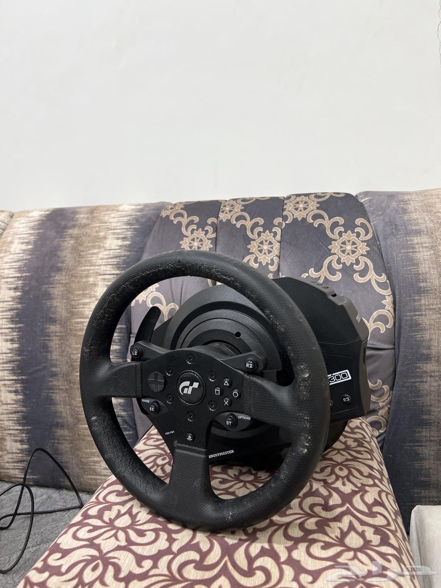Hello, I'm offering you a T300 Thrustmaster with all its accessories64405999176963110