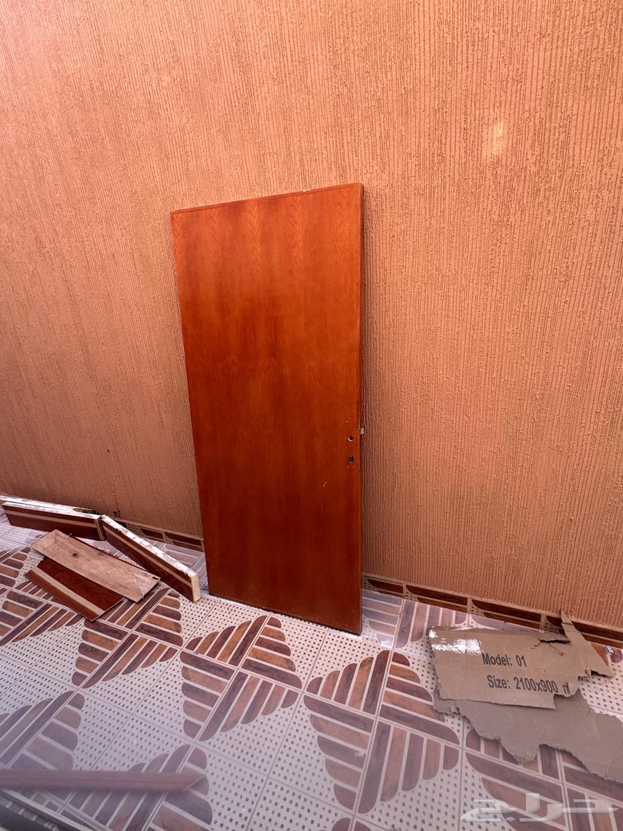 باب خشب نظيف64407531184130113