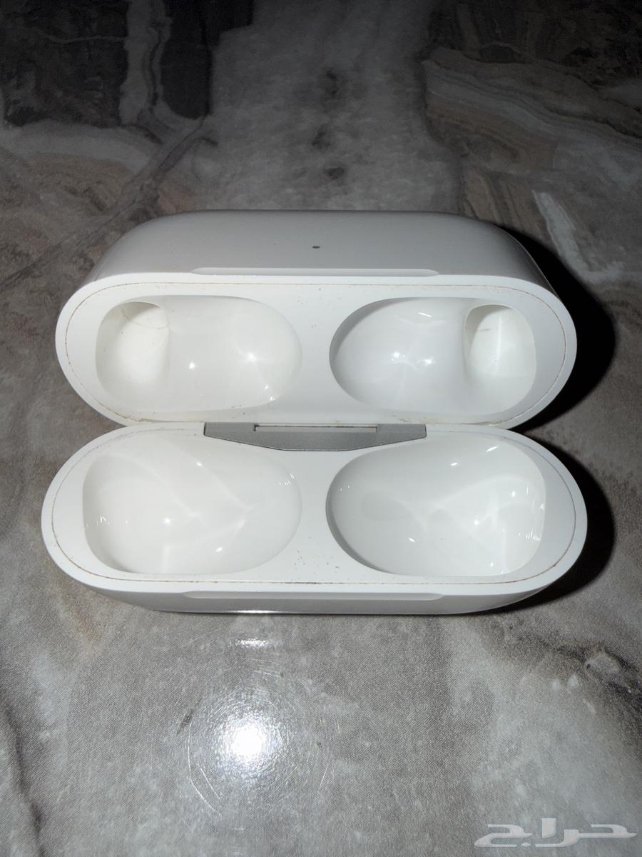 Apple AirPods Pro 1st generation with Lightning charging case64407001744513113