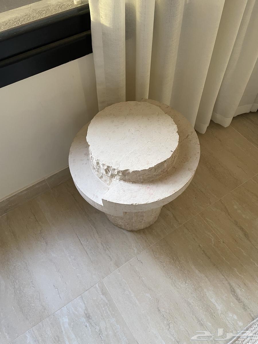 Marble tables64410638337154111