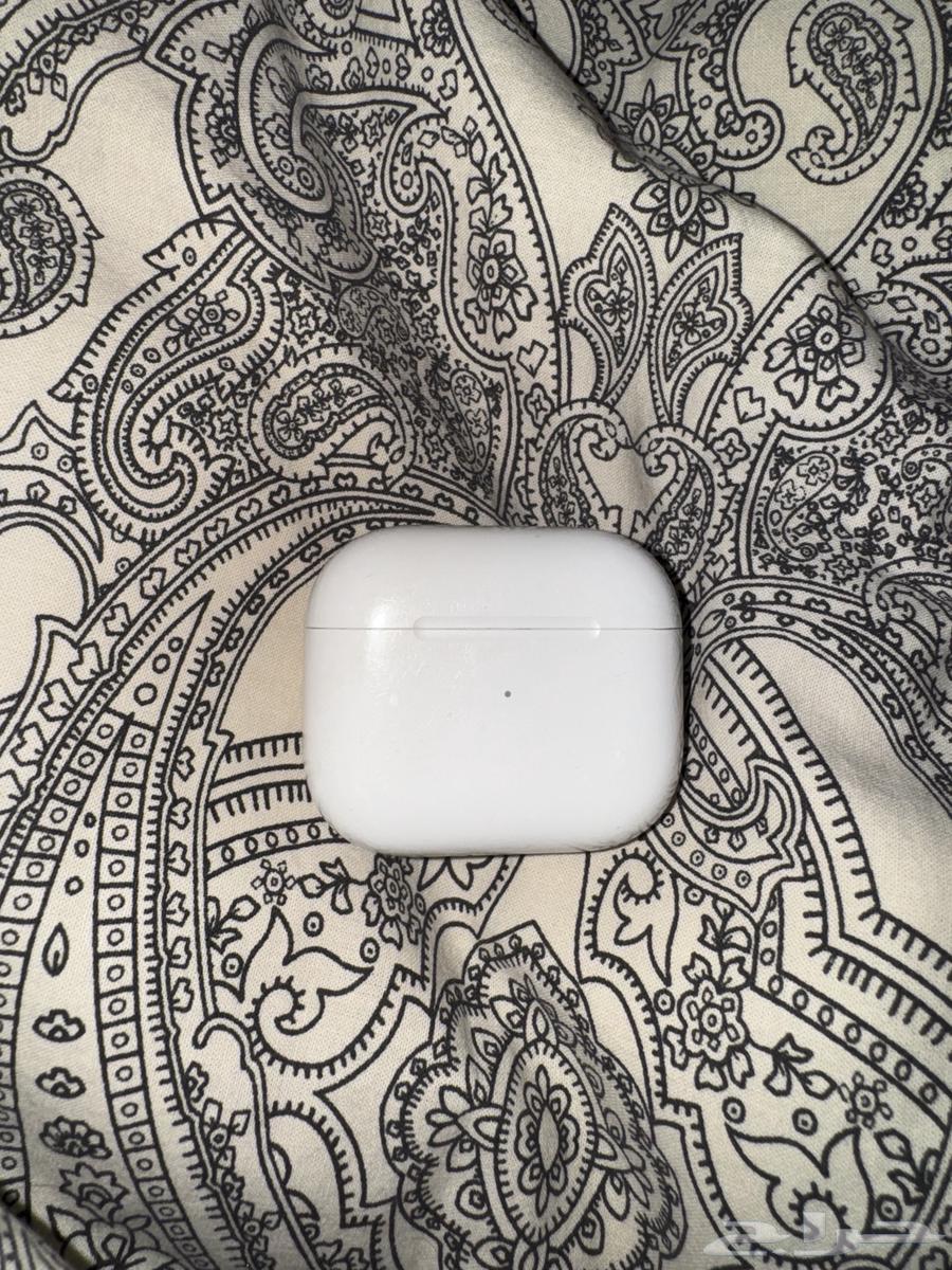 AirPods 3 with Wireless Charging Case64409713481475110