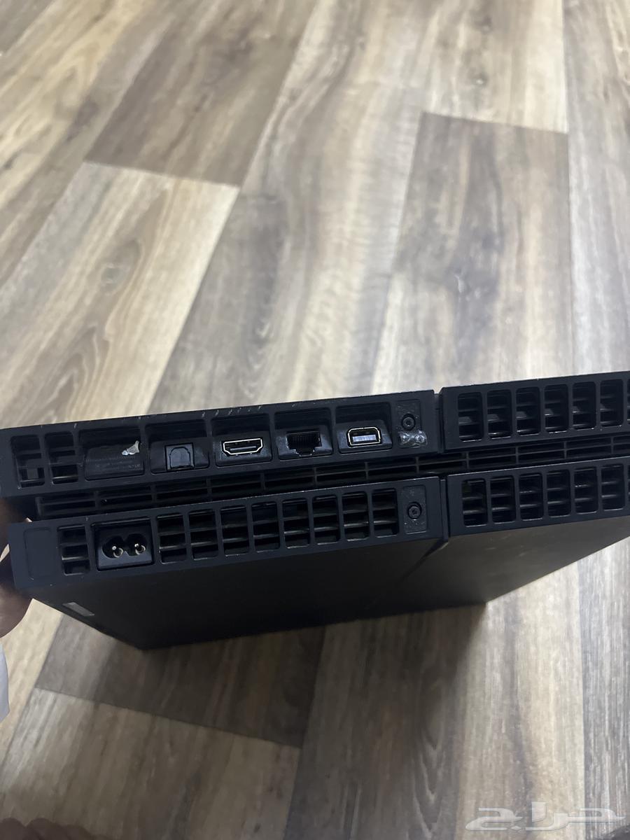 اعرض لكم بلاستيشن فور الجهاز مفكوك مره واحده عشان مدخل HD64408836501250111