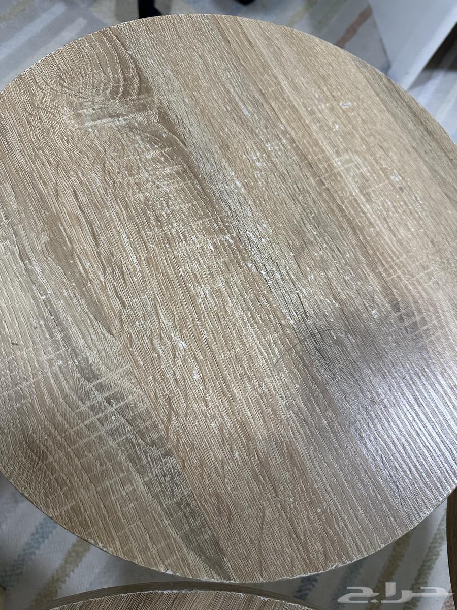 3 tables for sale, size shown relative to the book, priced at 10064405264846594112