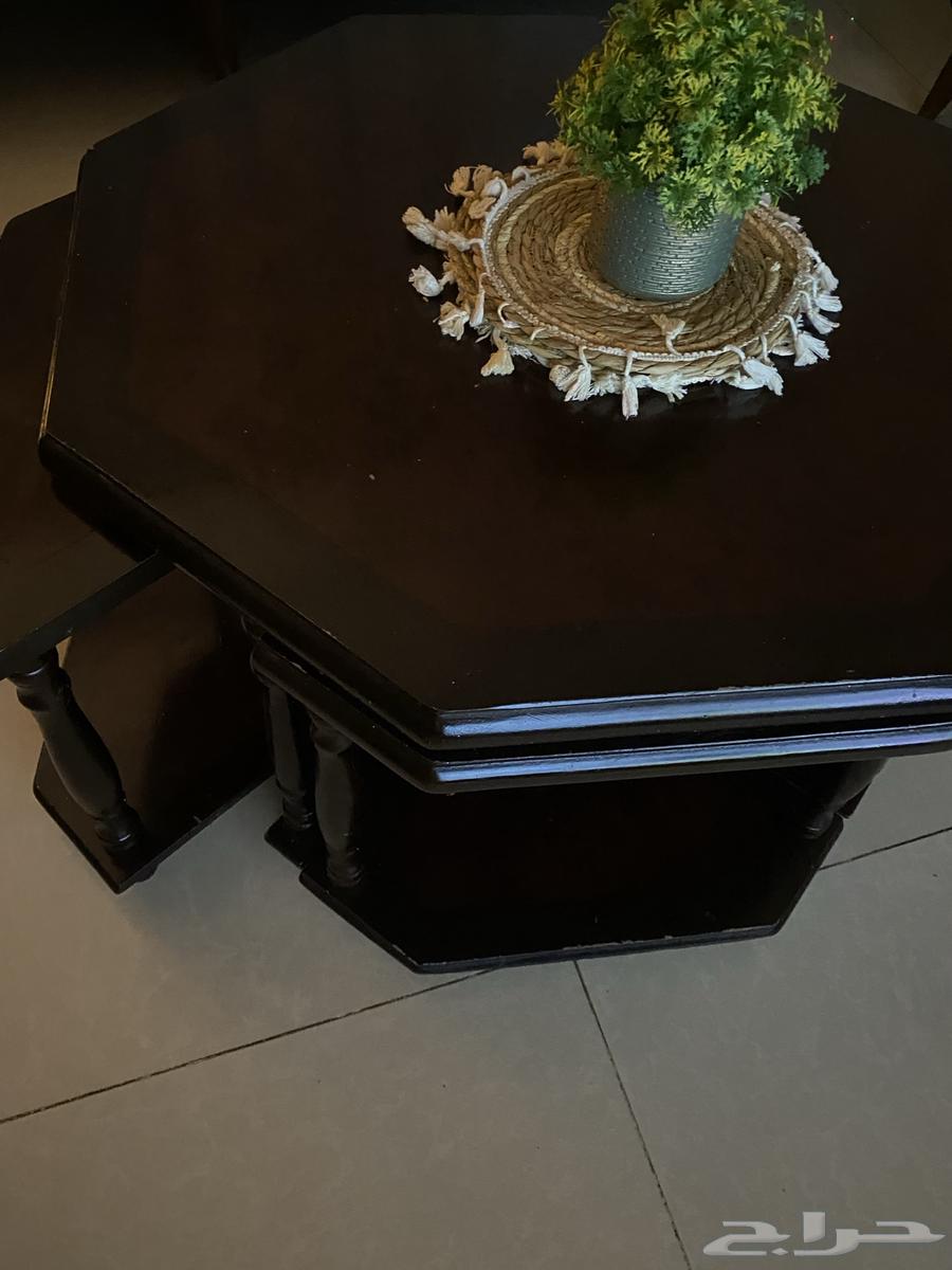 Shoes and Table64405014224769111