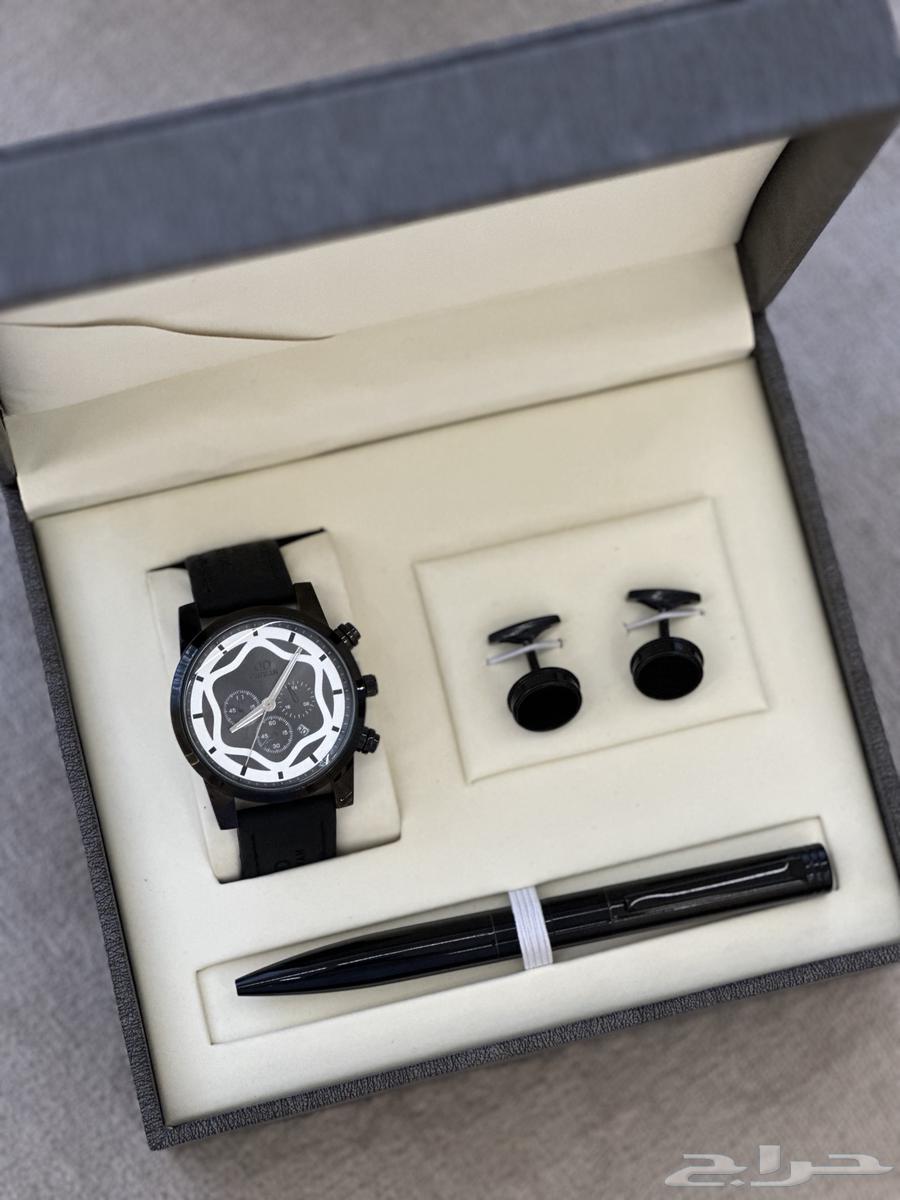 طقم رجالي فخم وعليه عرض64408174764546110