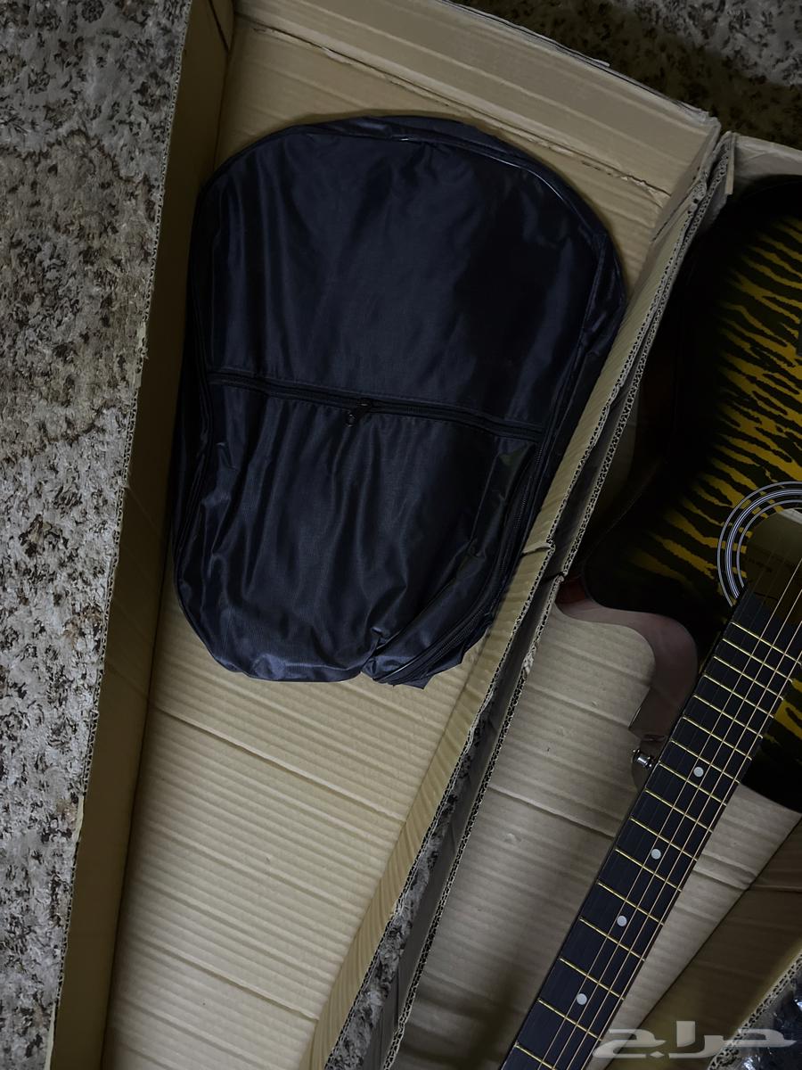 قيتار جديد مع كامل اغراضه64409464193923113