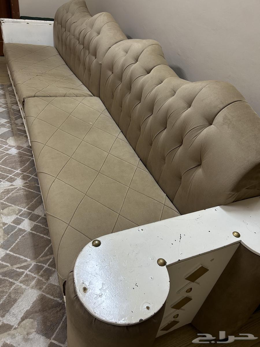 كنب صالة اصلي والبيع بسعر رمزي64407796959107112