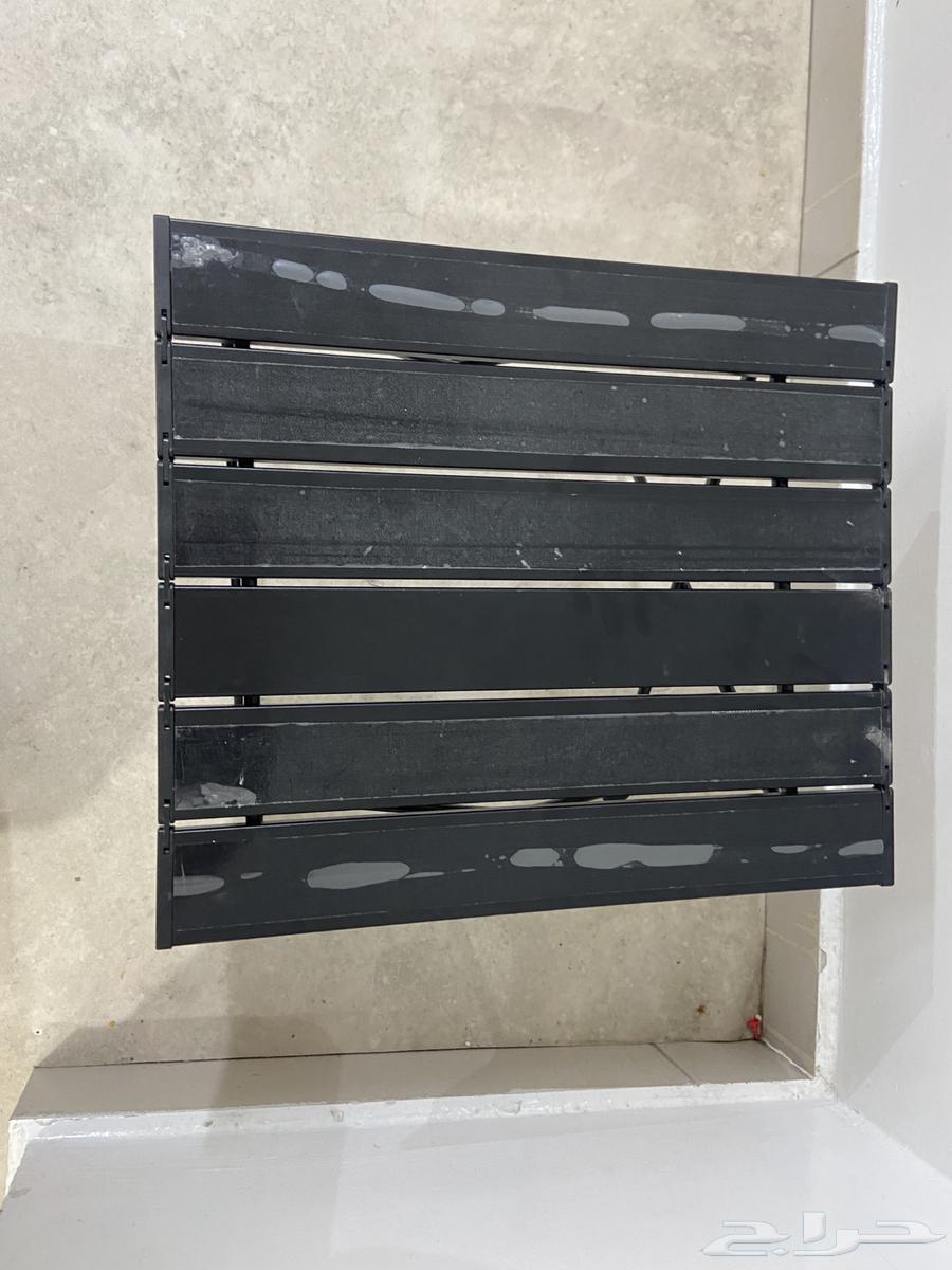 Small table64408751524225110