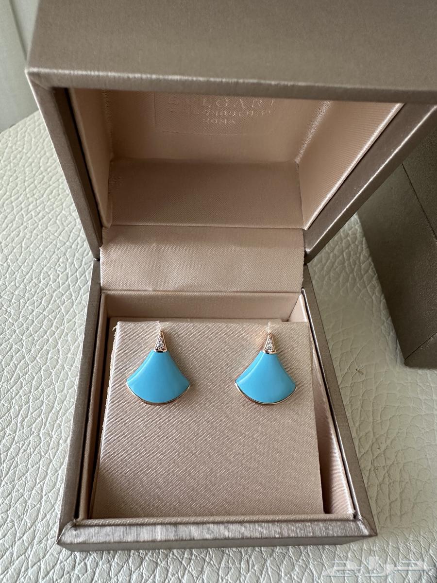 حلق bvlgari حجر تركواز طبيعي مع الماس ( جديد )64407979032707110