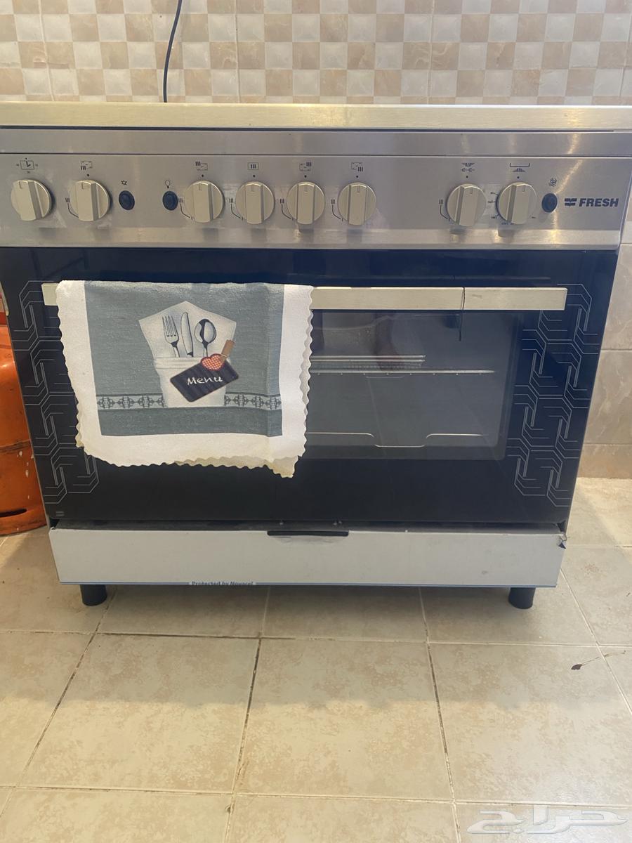 New oven used for only 6 months with invoices and warranty64408822492674112