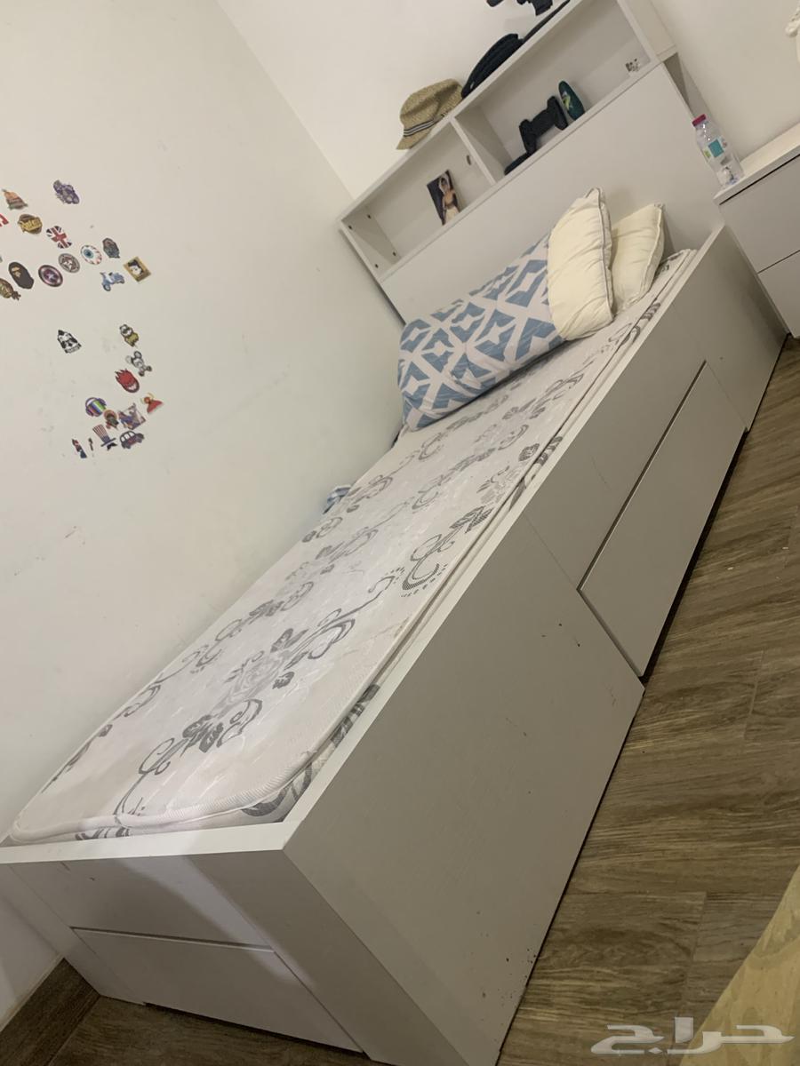 سرير من هوم بوكس جديد مره64406862984067110