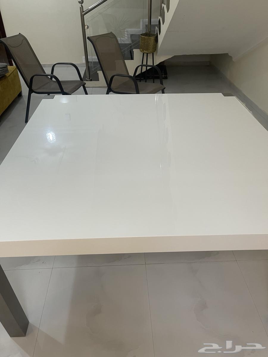 طاولة طعام جديد استعمال خفيف64409101784707110