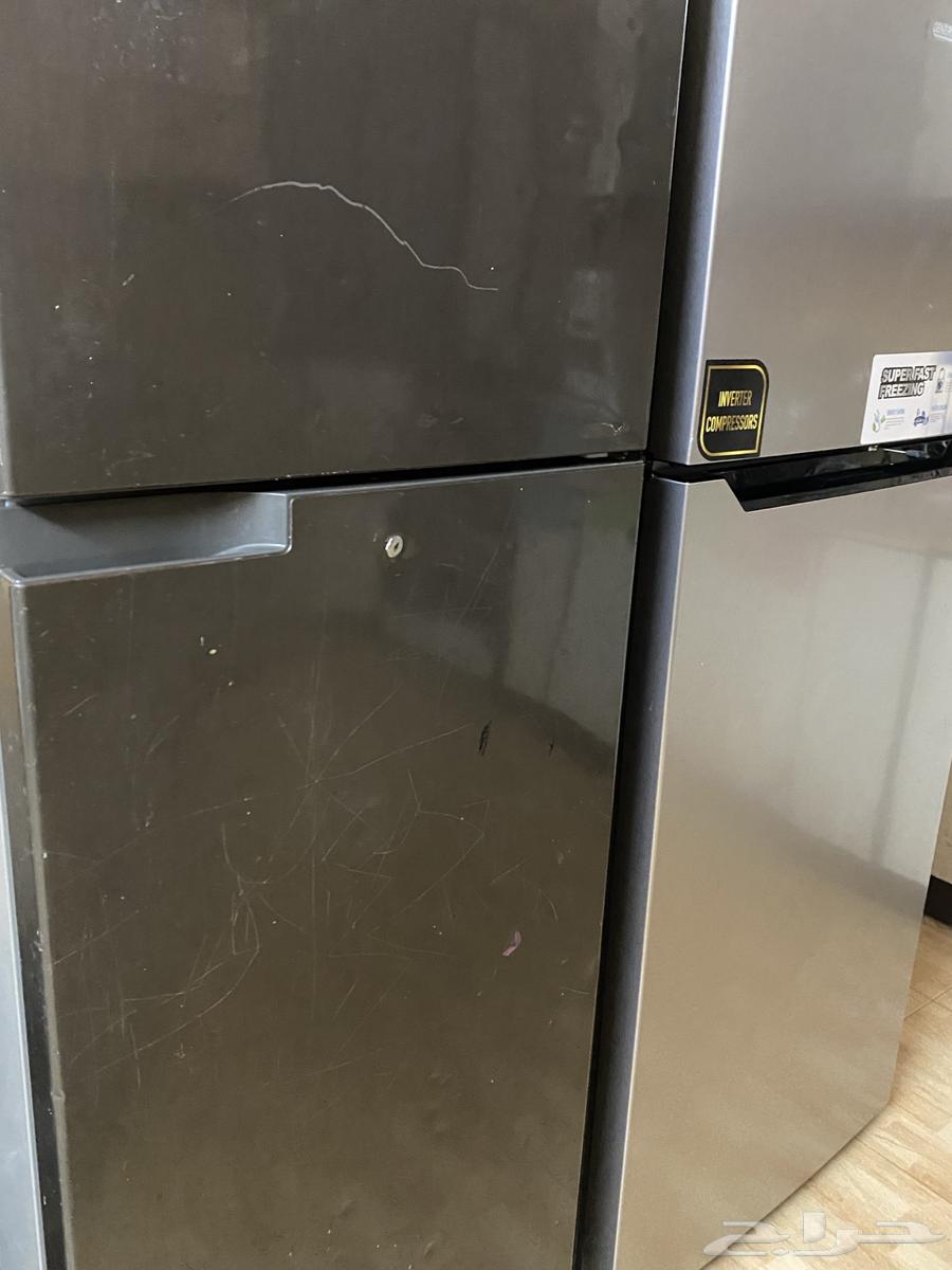 Clean used refrigerator64407294105987110