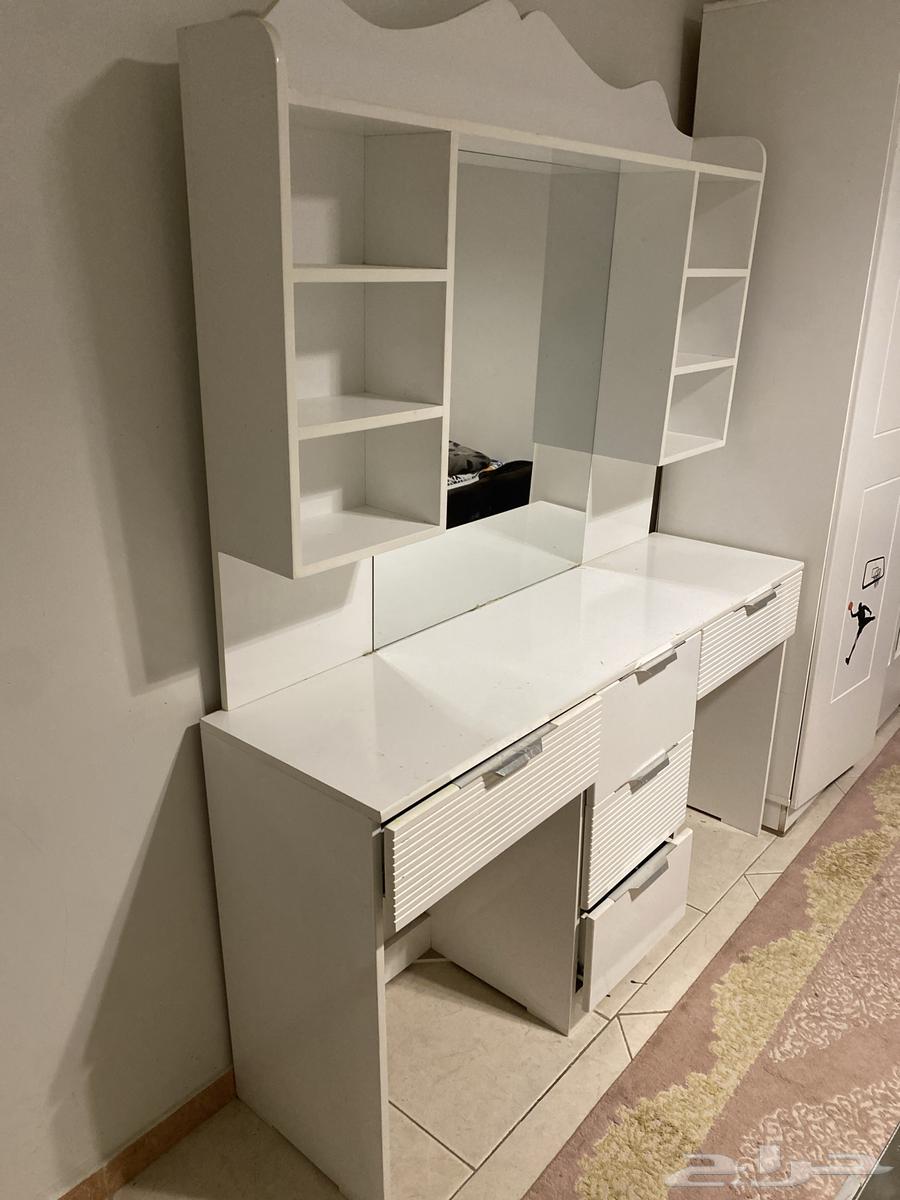 طاوله سليمه بلكامل للبيع64410623882242110