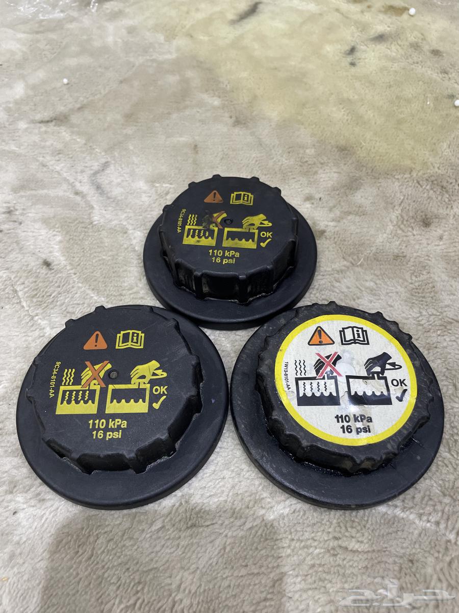 غطا رديتر (اصلي) فورد فكتوريا وماركيز ولينكون64566865532417110