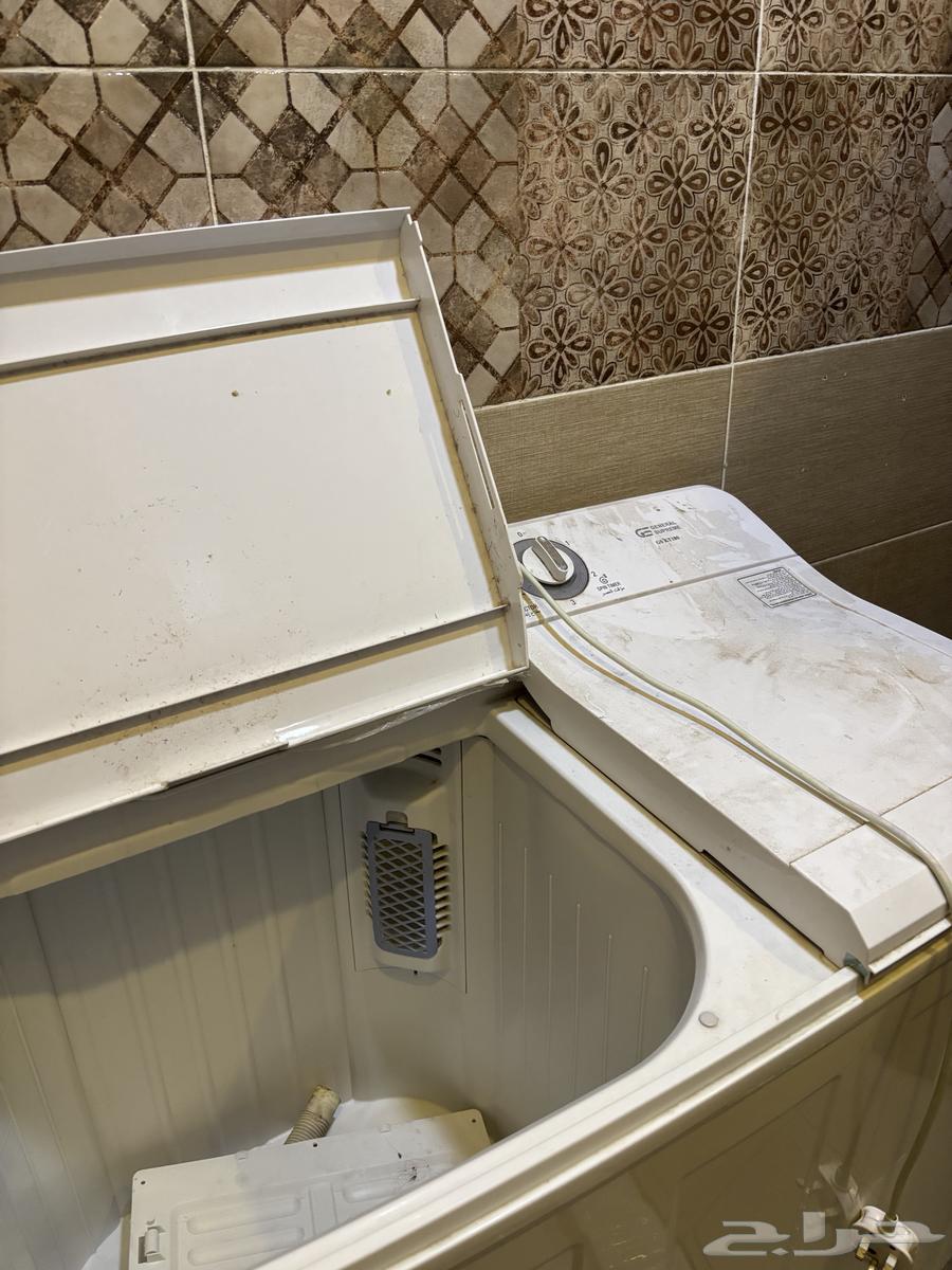 غسالة شبه جديد ولا تعاني من مشاكل64405056328193110