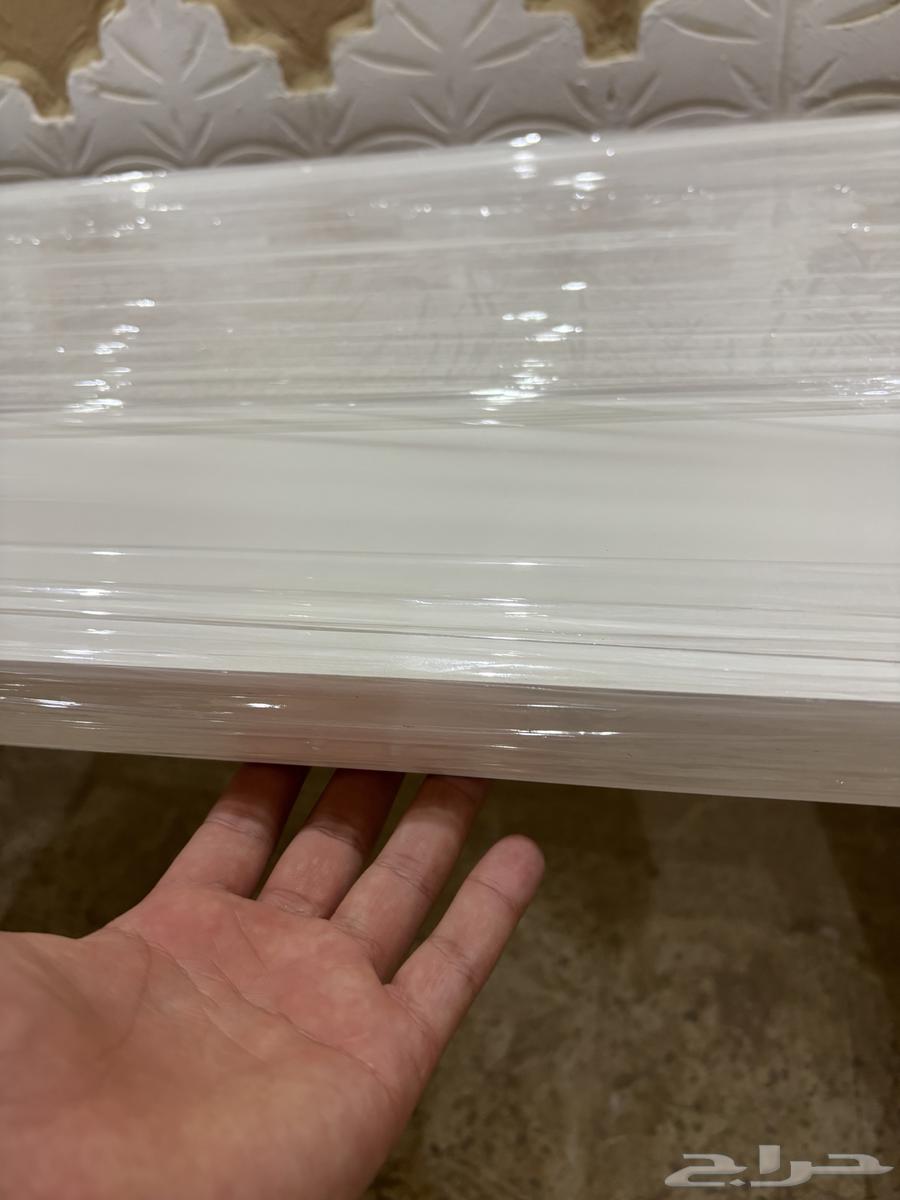 IKEA table, same style64410465091585111