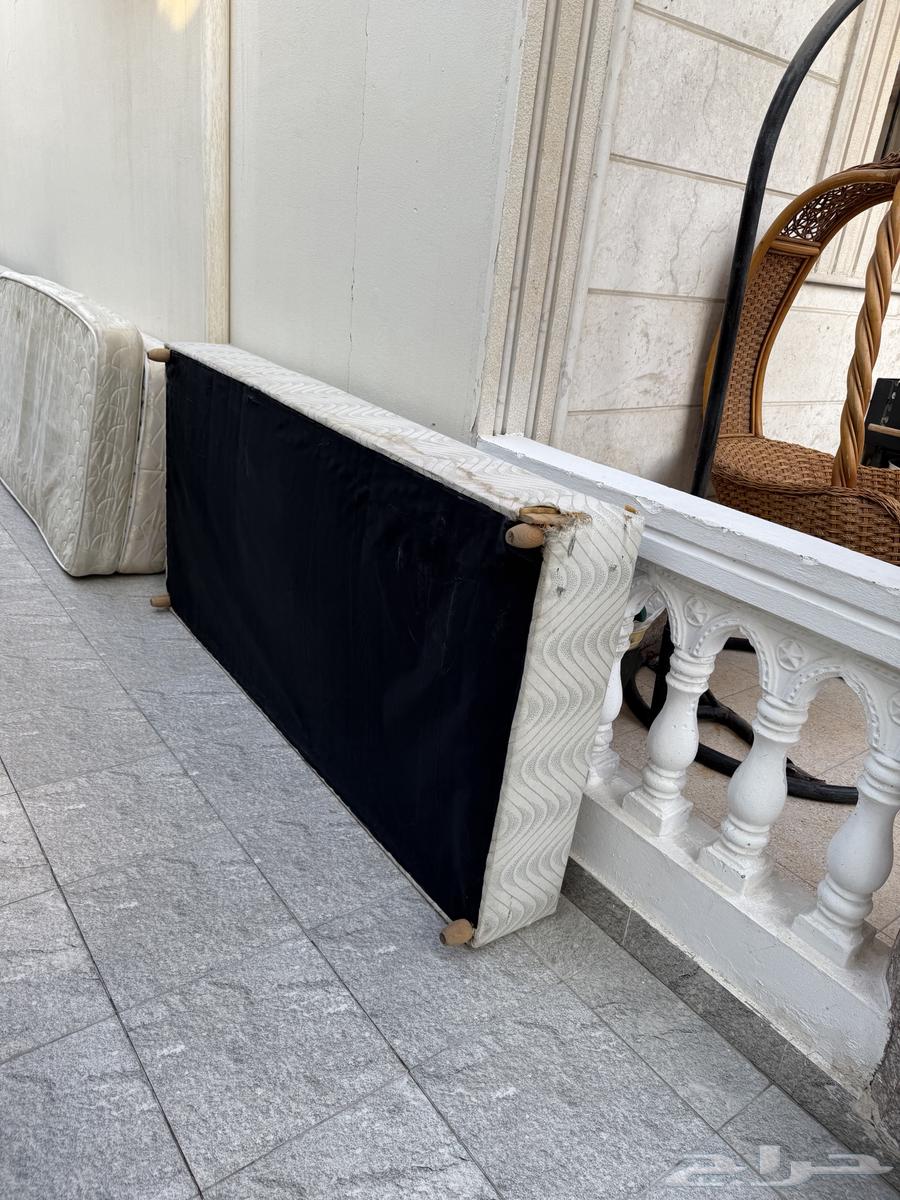 سرير مستعمل للبيع64412130083330111