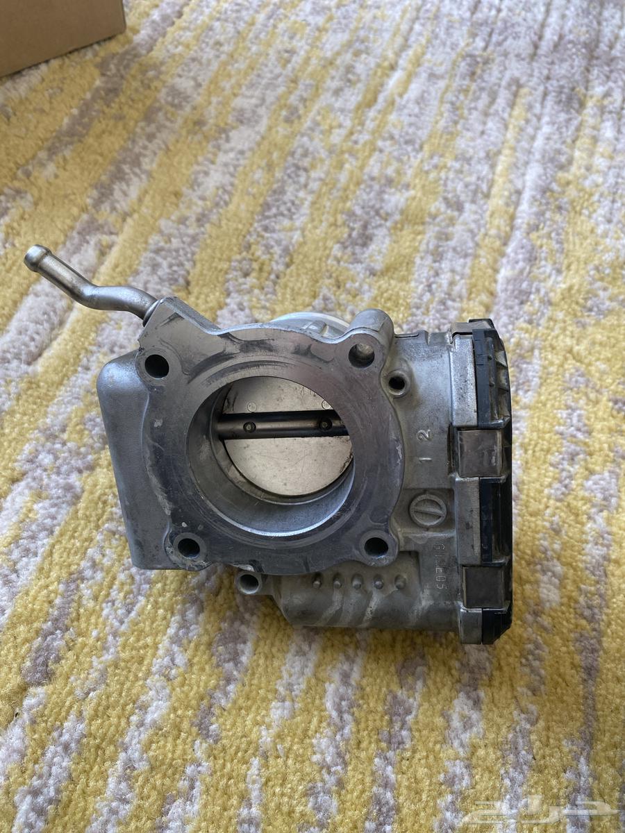 للبيع   بوابة مكينة (Throttle Body) مستعملة64564309950465112