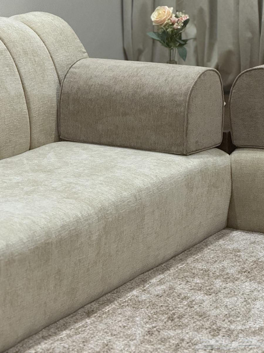 للبيع جلسة أرضية خشب64410853796739111