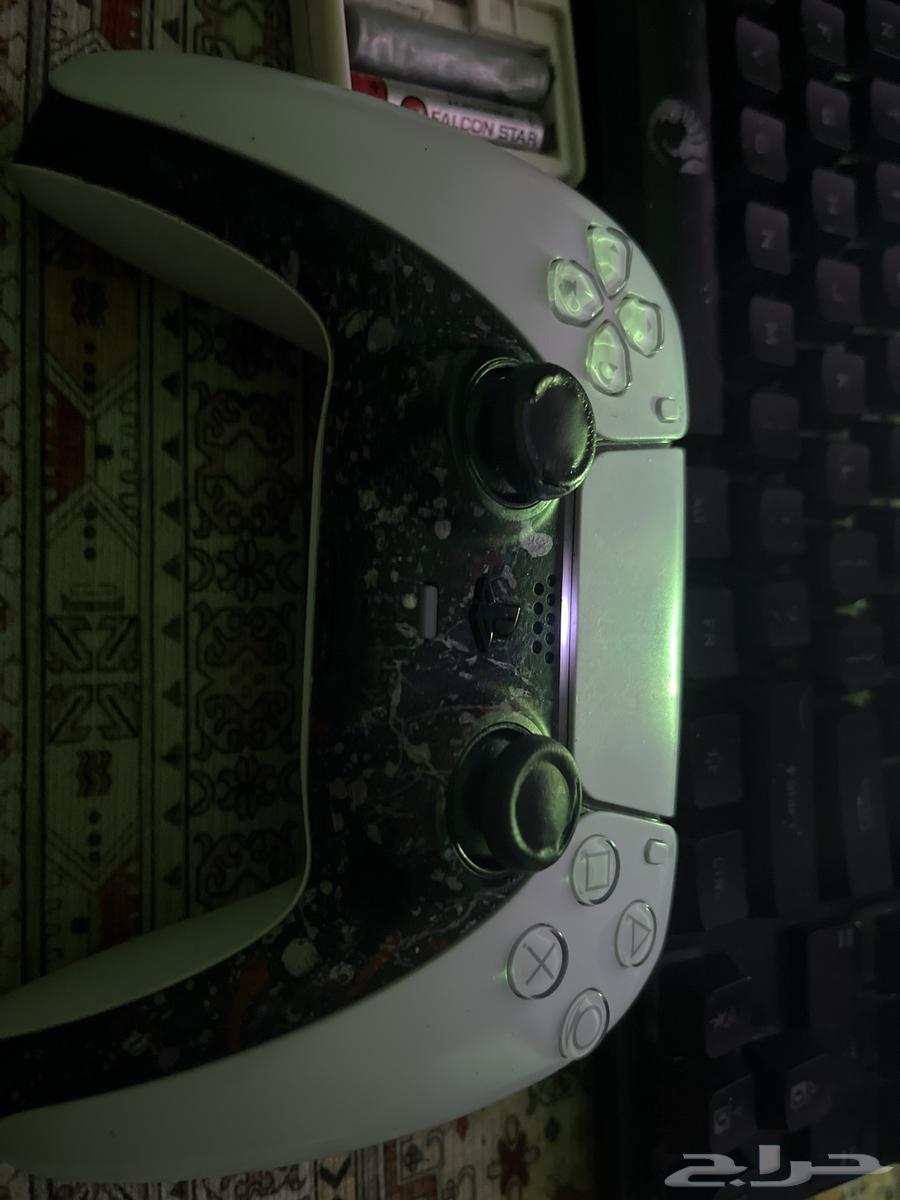 سوني 5 للبيع مع شاشة سامسونج تدعم 144 hz و HDMI264410880860163111