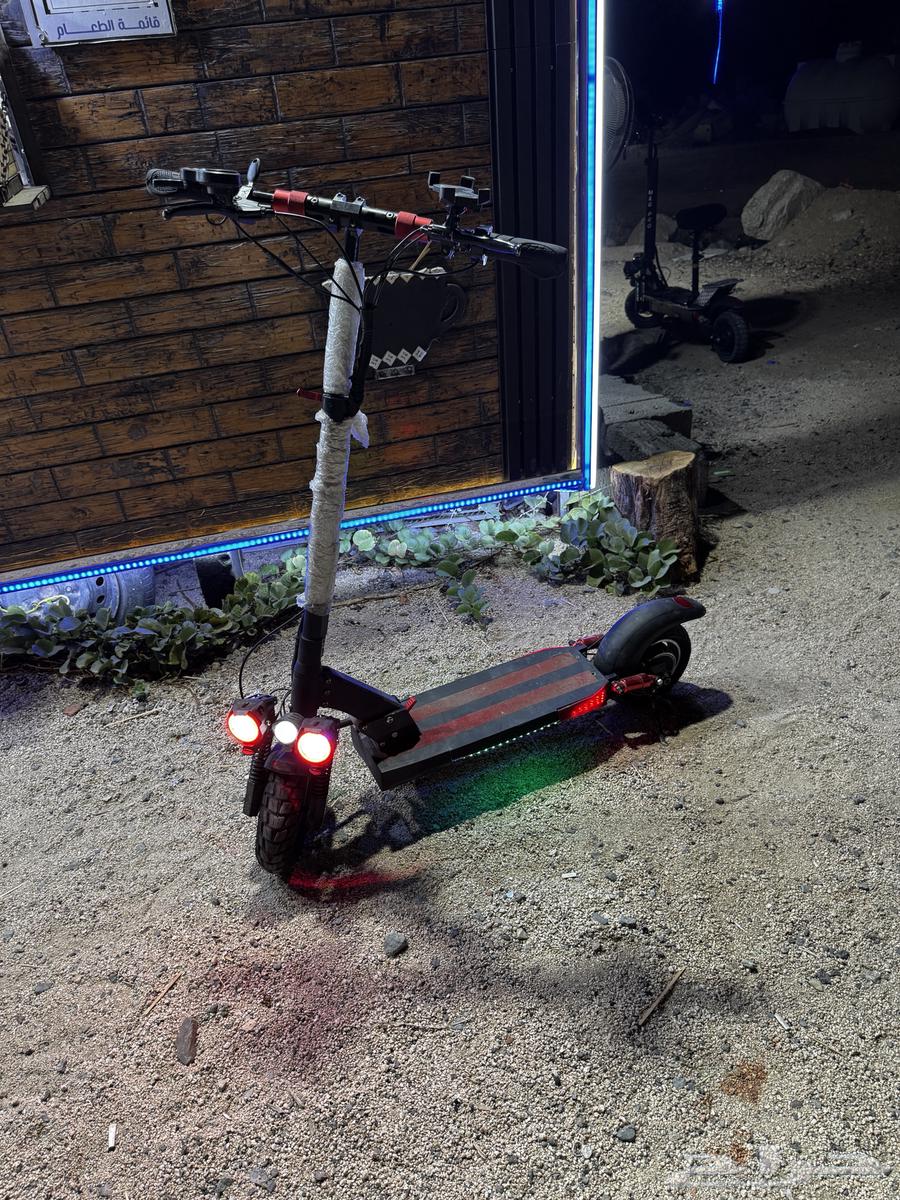 سكوتر للبيع او البدل64411500507779112