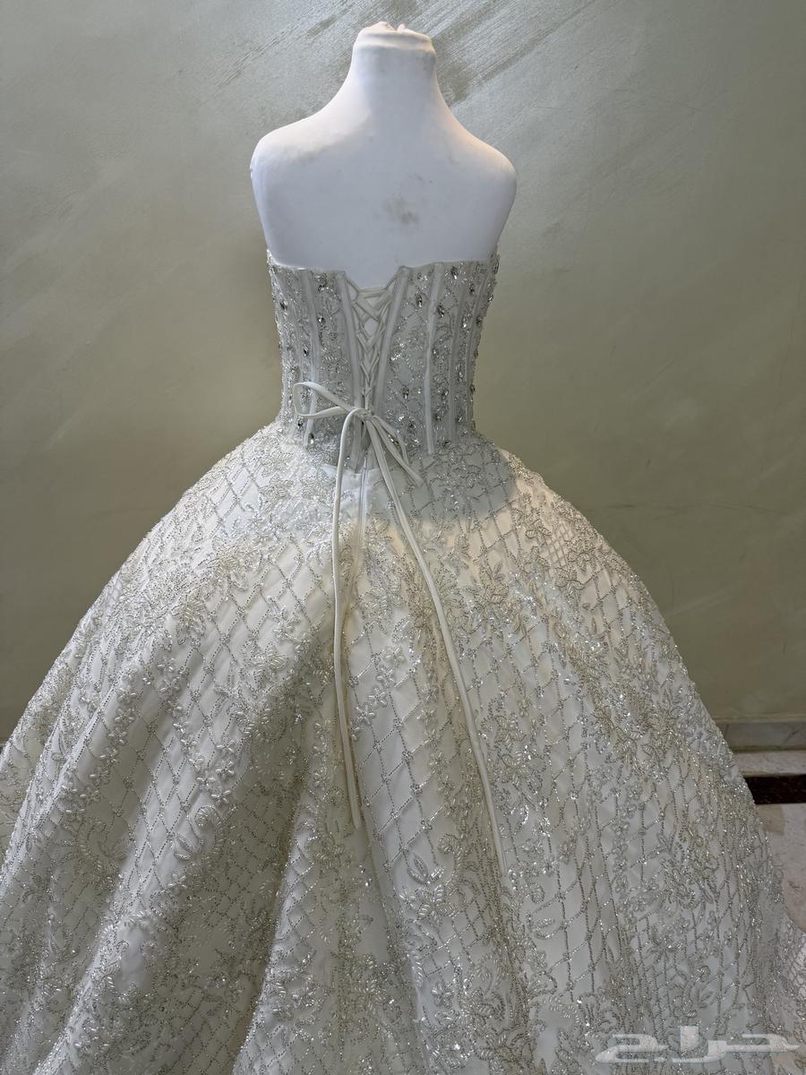 فستان زواج وملكه بجميع الملحقات مصممه عند مصمم معروف64411487042435114